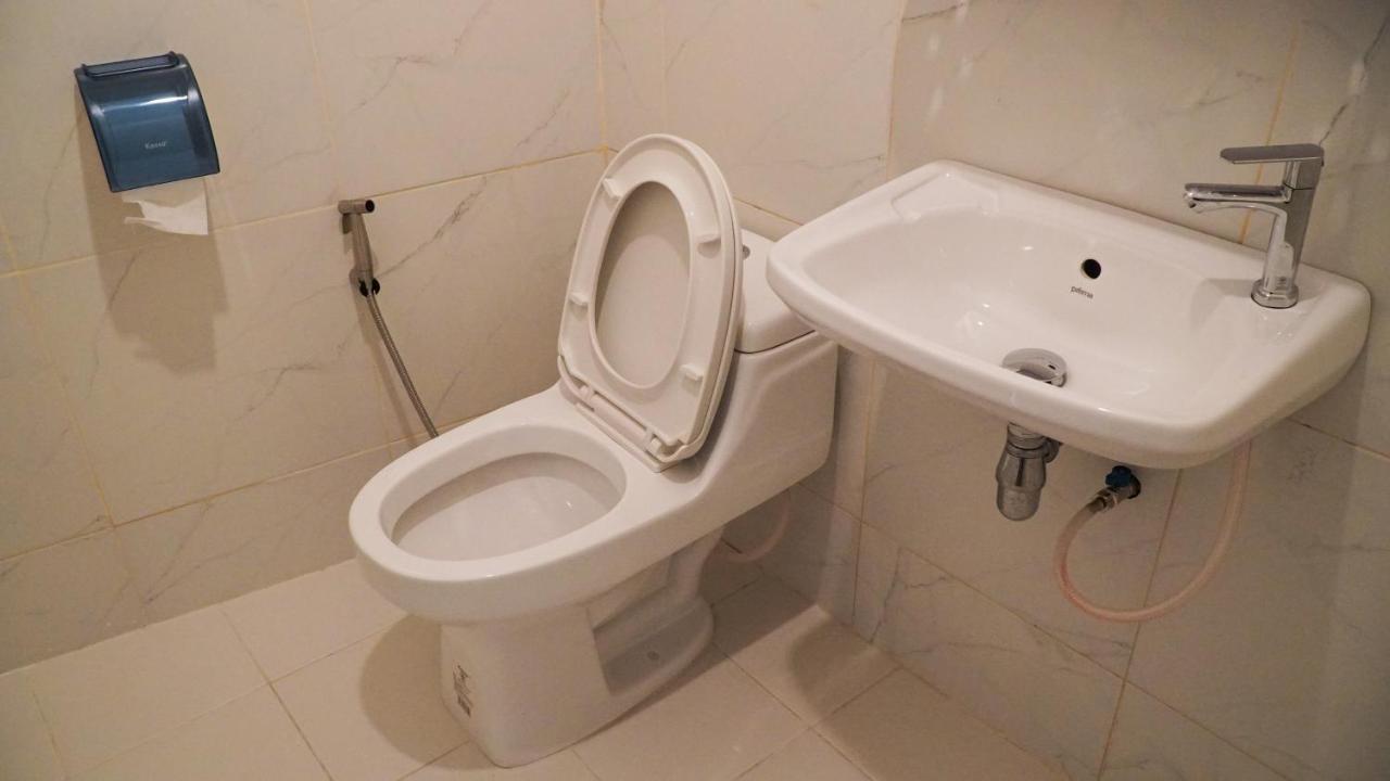 D House Hostel Бангкок Екстер'єр фото