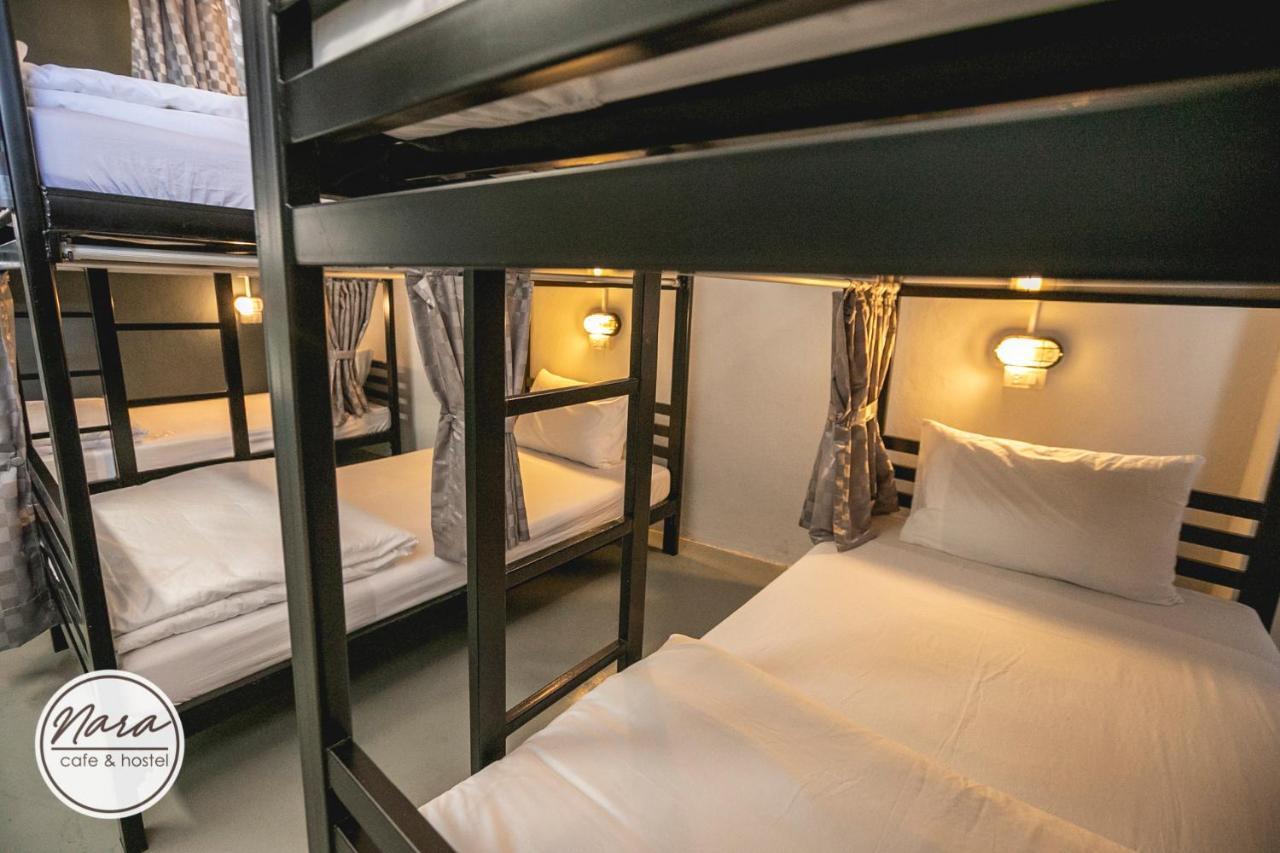 D House Hostel Бангкок Екстер'єр фото